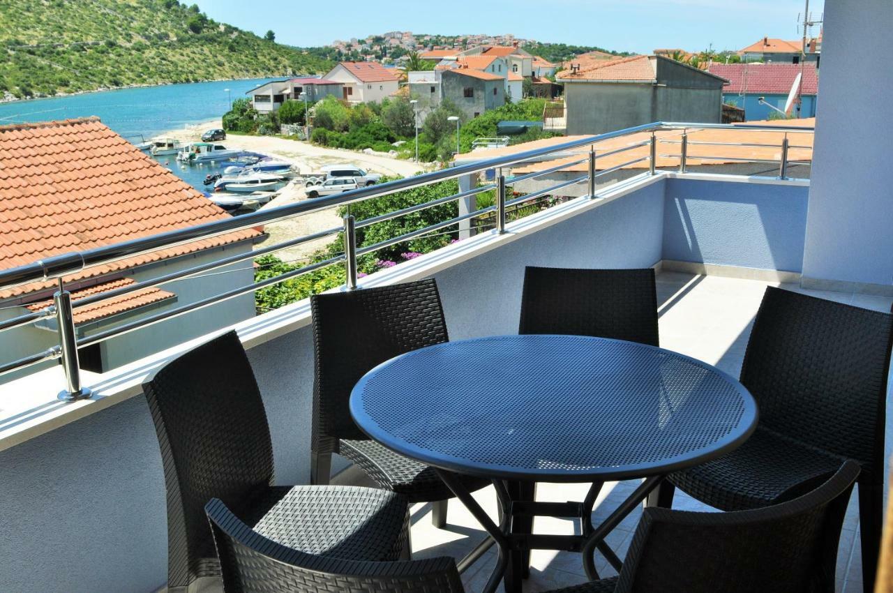 Apartments Zora Rogoznica  Exterior foto